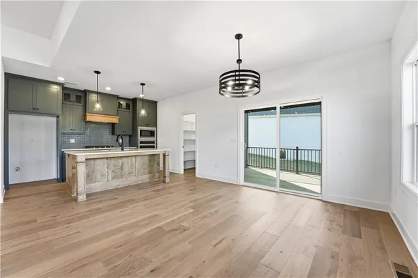 $537,500 | 502 7th Street, Smithville, MO 64089