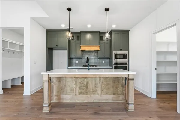 $537,500 | 502 7th Street, Smithville, MO 64089