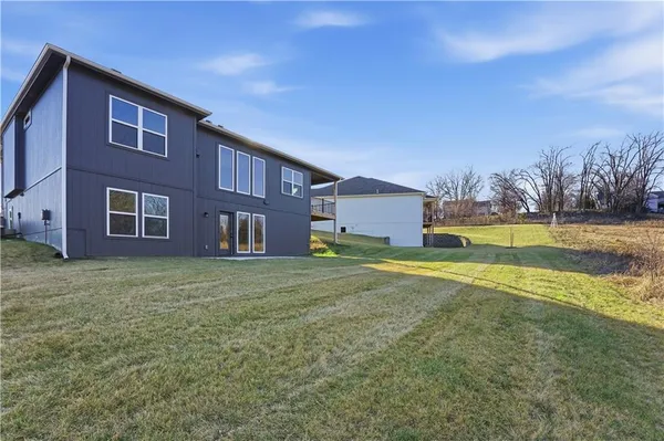 $537,500 | 502 7th Street, Smithville, MO 64089