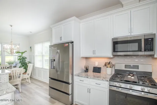 $743,000 | 402 Taylorwood Drive, Beaufort, NC 28516