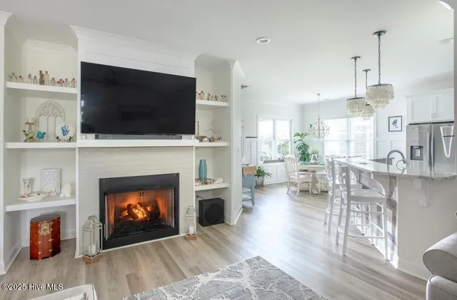 $743,000 | 402 Taylorwood Drive, Beaufort, NC 28516