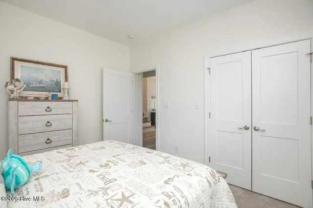 $743,000 | 402 Taylorwood Drive, Beaufort, NC 28516