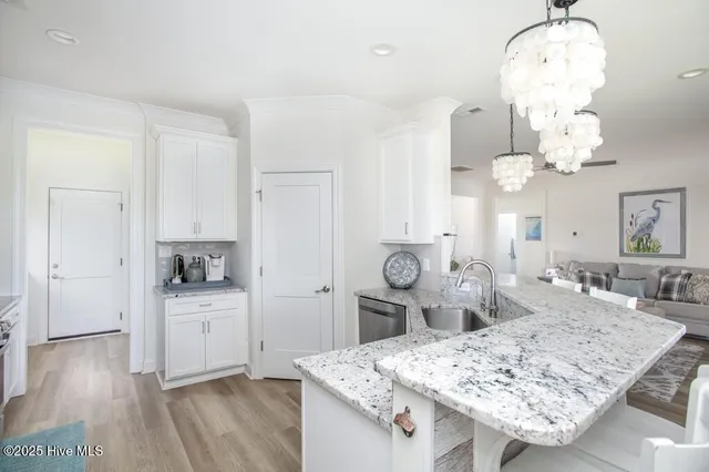 $743,000 | 402 Taylorwood Drive, Beaufort, NC 28516