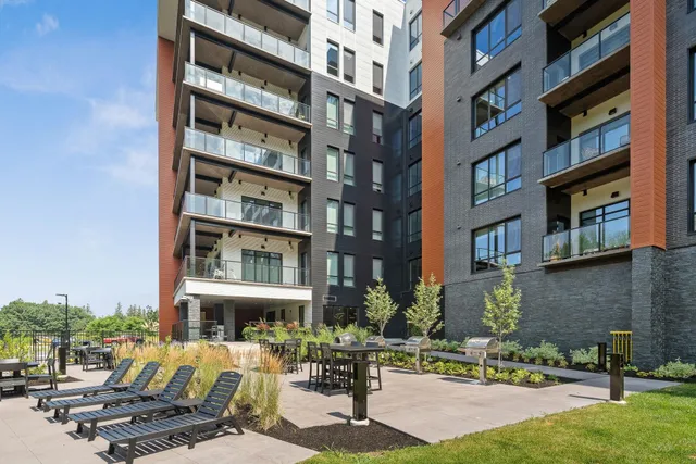 $499,999 | 125 Cambrian Way, Unit 618, Burlington, VT 05401