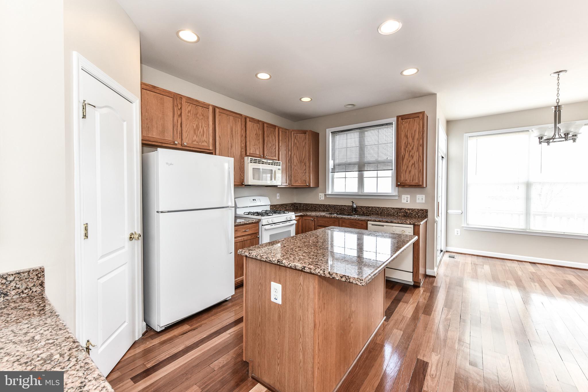 42529 Magellan Square Brambleton, VA 20148 - Photo 14 of 48