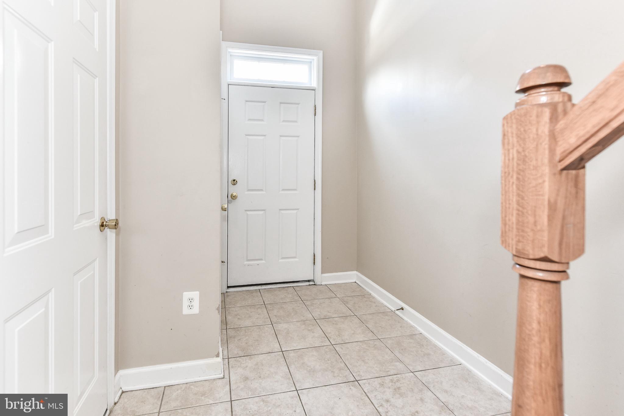 42529 Magellan Square Brambleton, VA 20148 - Photo 3 of 48