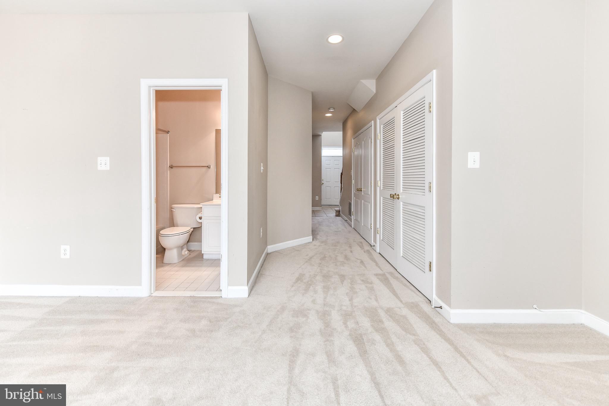 42529 Magellan Square Brambleton, VA 20148 - Photo 8 of 48