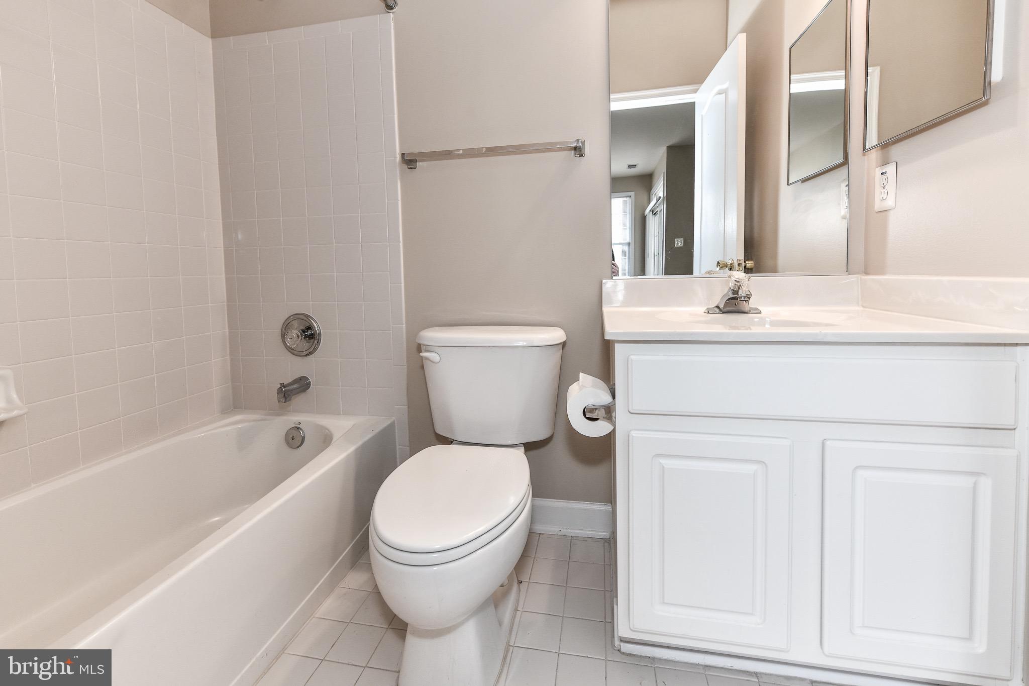 42529 Magellan Square Brambleton, VA 20148 - Photo 9 of 48