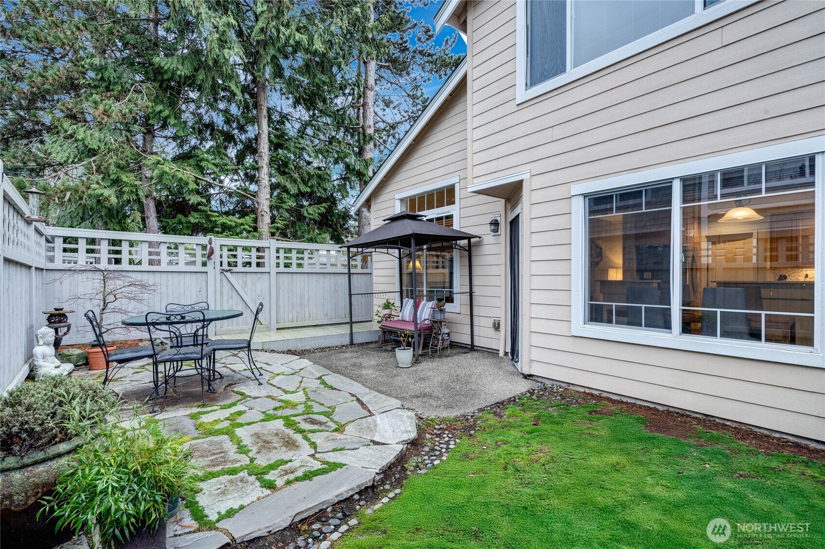 562 Elma Avenue Northeast Renton, WA 98059 - Photo 31 of 40