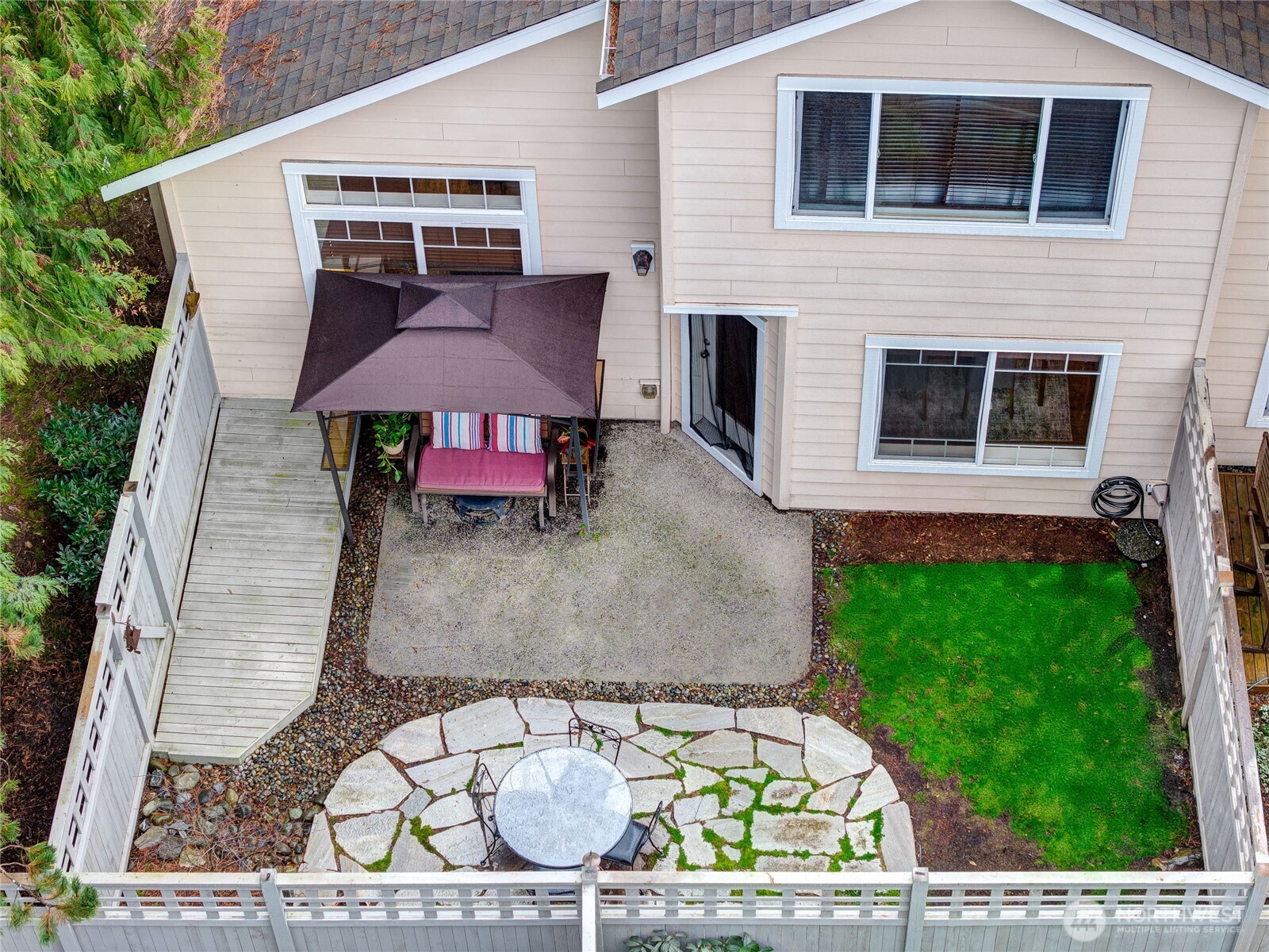 562 Elma Avenue Northeast Renton, WA 98059 - Photo 34 of 40