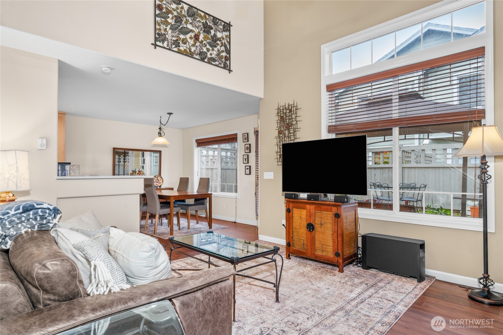 562 Elma Avenue Northeast Renton, WA 98059 - Photo 8 of 40