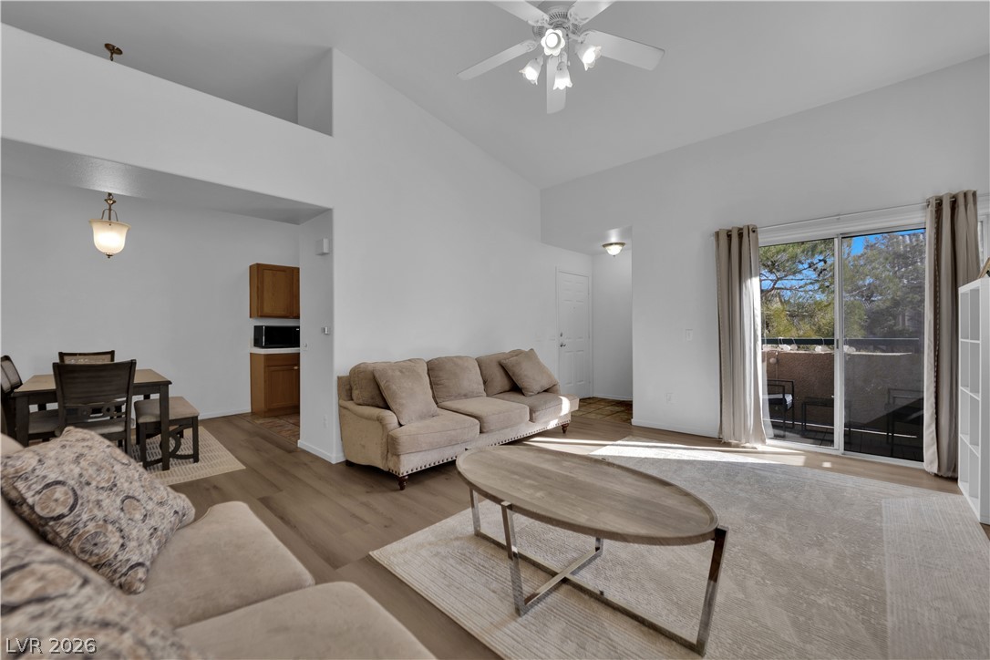 2001 Turquoise Ridge Street, Unit 202 Las Vegas, NV 89117 - Photo 10 of 37 Gallery Image 10