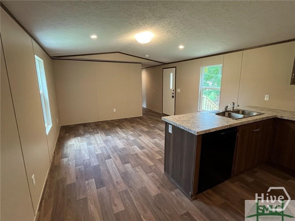 51 Miles Park Road Pembroke, GA 31321 - Photo 3 of 11