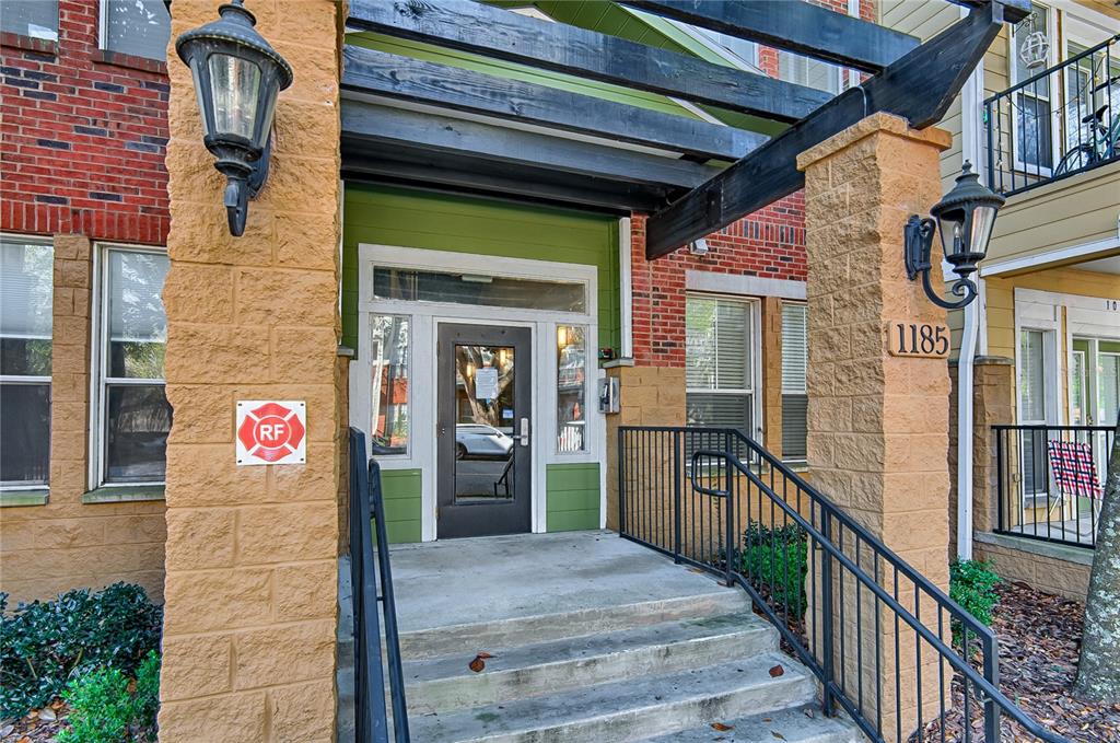 1185 Southwest 9th Road, Unit 402 Gainesville, FL 32601 - Photo 3 of 21