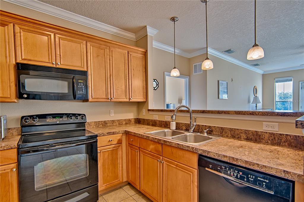 1185 Southwest 9th Road, Unit 402 Gainesville, FL 32601 - Photo 7 of 21