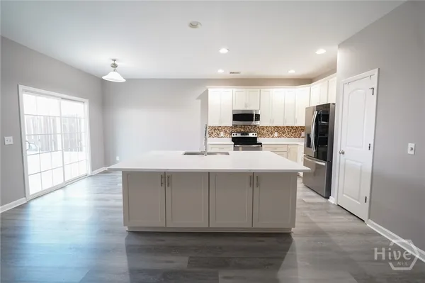 $2,550 | 55 Chestnut Oak Drive, Richmond Hill, GA 31324