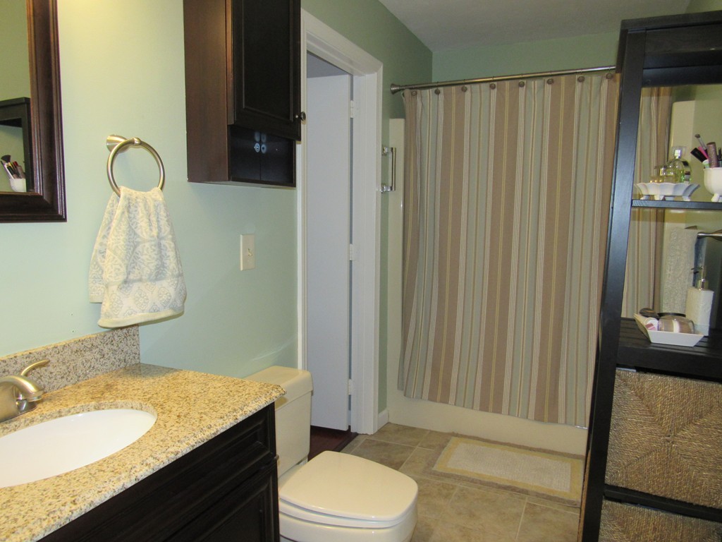 14 Nottingham Road, Unit 14 Grafton, MA 01519 - Photo 8 of 23 Gallery Image 8