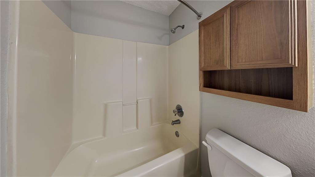 5347 Milhouse Road Indianapolis, IN 46221 - Photo 12 of 21
