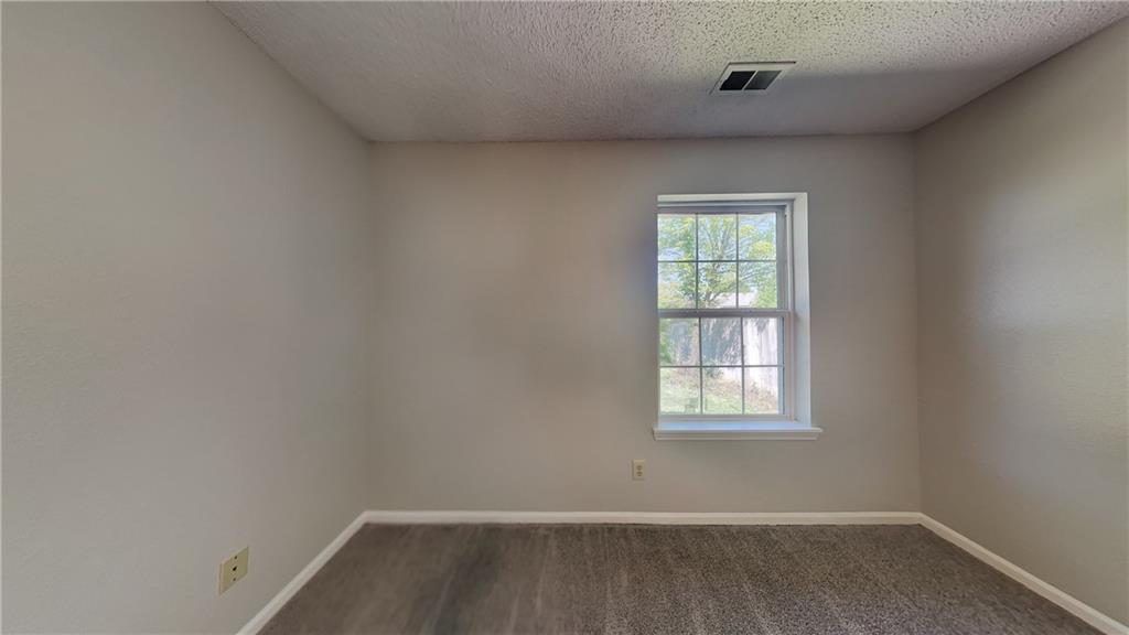 5347 Milhouse Road Indianapolis, IN 46221 - Photo 9 of 21