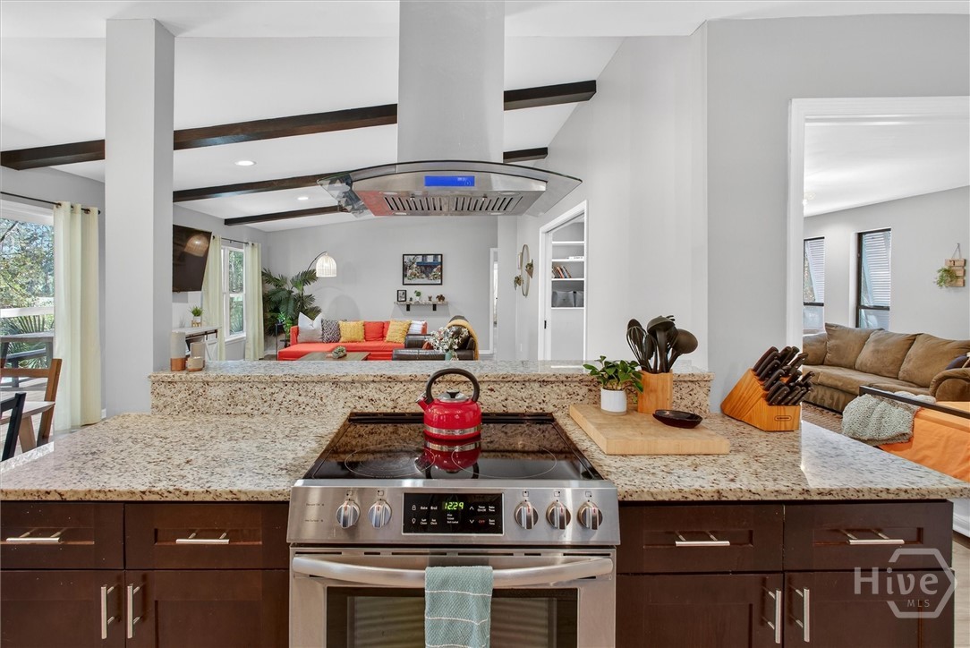 908 Woodpecker Road Savannah, GA 31410 - Photo 11 of 52 Gallery Image 11