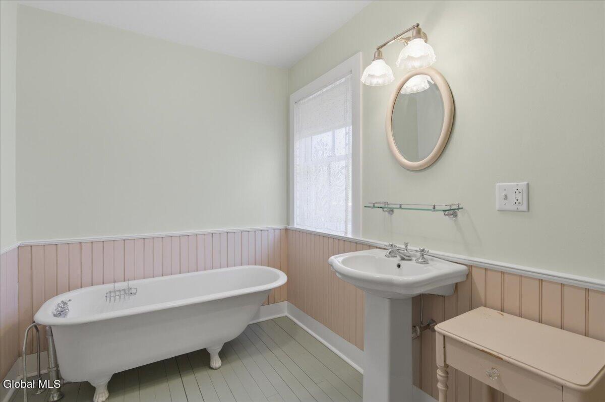 1216 Clauverwie Road Middleburgh, NY 12122 - Photo 29 of 35 25-022_JKT_0074