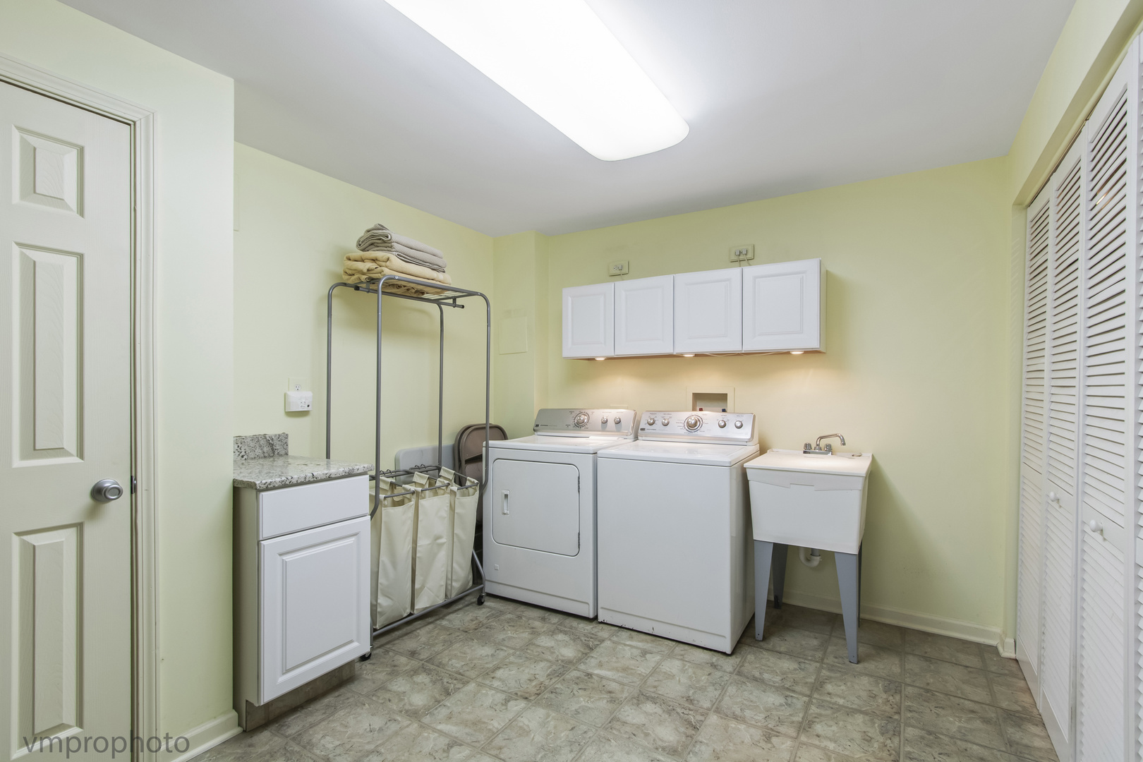 739 Meadow Lane Barrington, IL 60010 - Photo 14 of 40