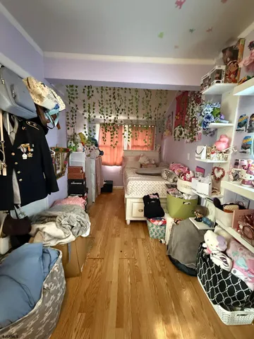 a living room with lots of furniture and a rug