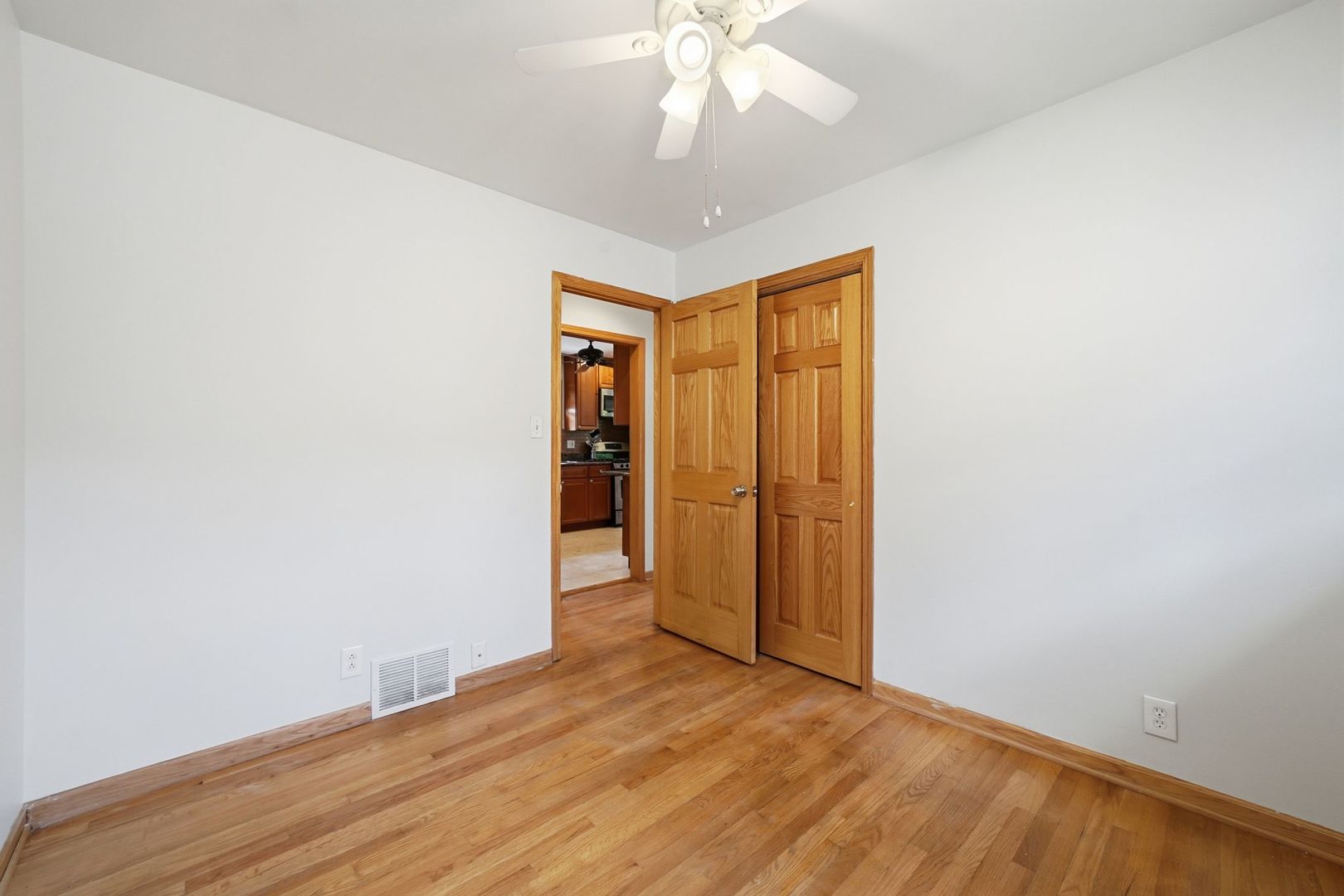5835 Reba Street Morton Grove, IL 60053 - Photo 17 of 41