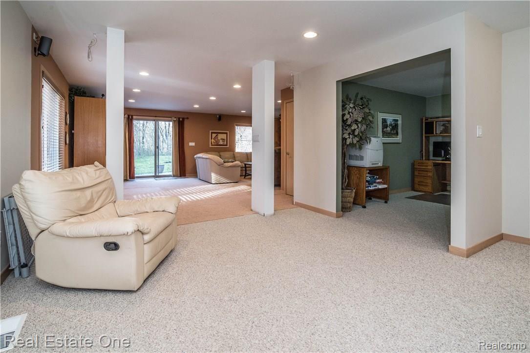 8519 Tindall Road Davisburg, MI 48350 - Photo 41 of 41 Open, sprawling floor plan.