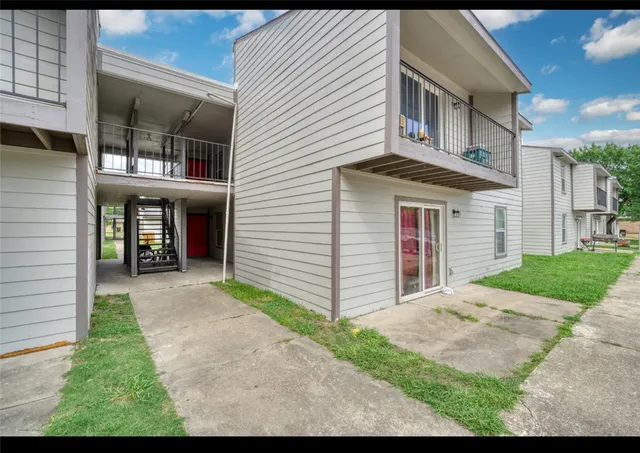 a view of outdoor space