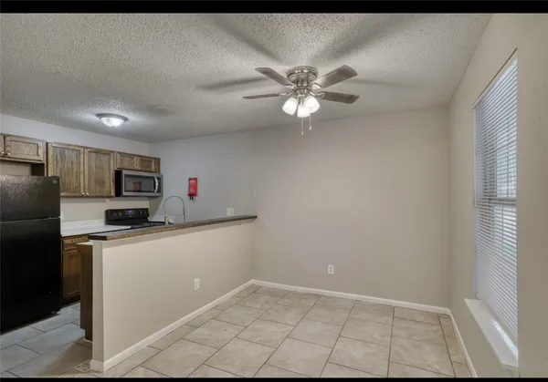 $4,800,000 | 2000 Kazmeier Plaza, Bryan, TX 77802