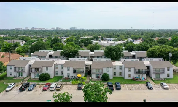 $4,800,000 | 2000 Kazmeier Plaza, Bryan, TX 77802