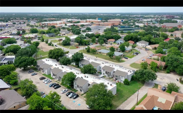 $4,800,000 | 2000 Kazmeier Plaza, Bryan, TX 77802