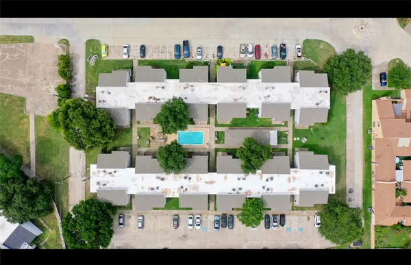 $4,800,000 | 2000 Kazmeier Plaza, Bryan, TX 77802
