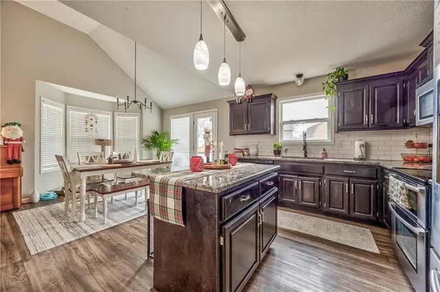 $320,000 | 18505 East Bundschu Place, Independence, MO 64056