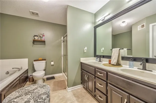 $320,000 | 18505 East Bundschu Place, Independence, MO 64056