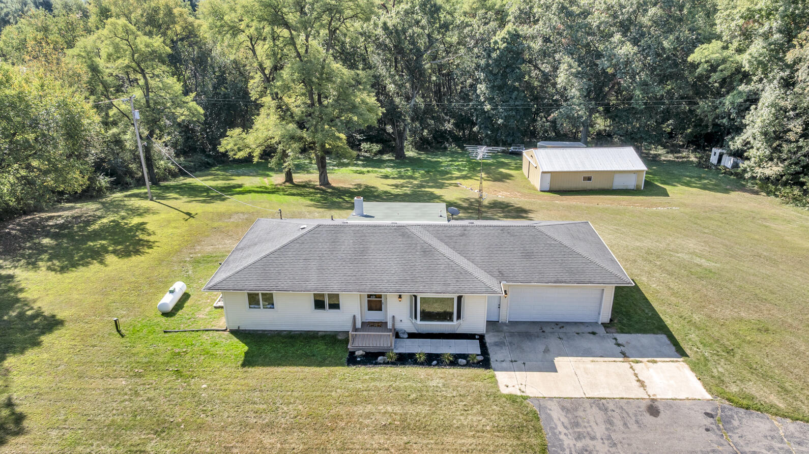 8325 Folks Road Hanover, MI 49241 - Photo 1 of 54 MI 49242 Aerials