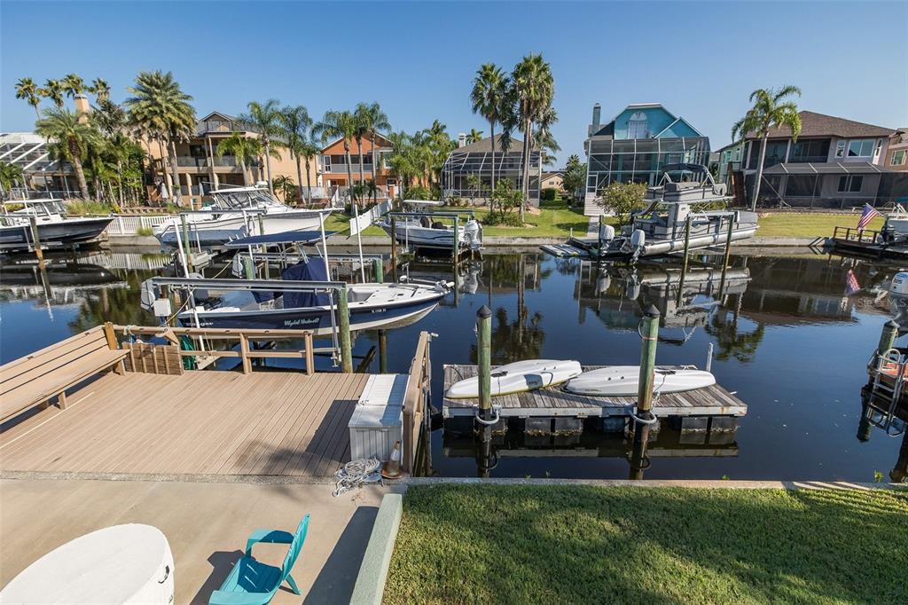 4335 Sanddollar Court New Port Richey, FL 34652 - Photo 4 of 83