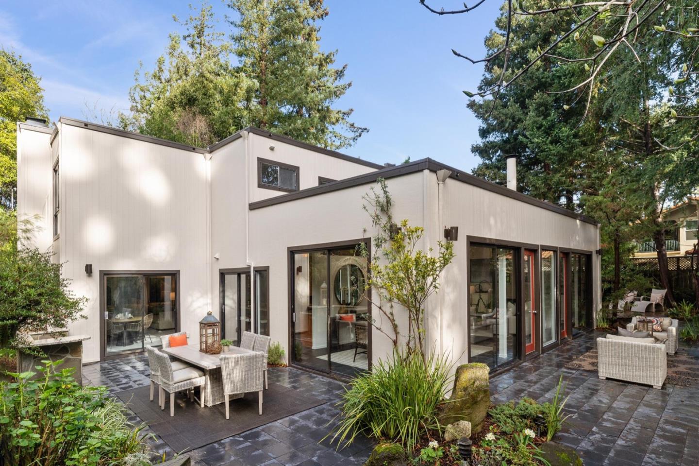 1732 Middlefield Road Palo Alto, CA 94301 - Photo 21 of 42 a front view of a house with garden