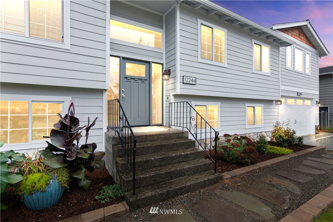 12244 155th Avenue Southeast Renton, WA 98059 - Photo 2 of 40 Gallery Image 2