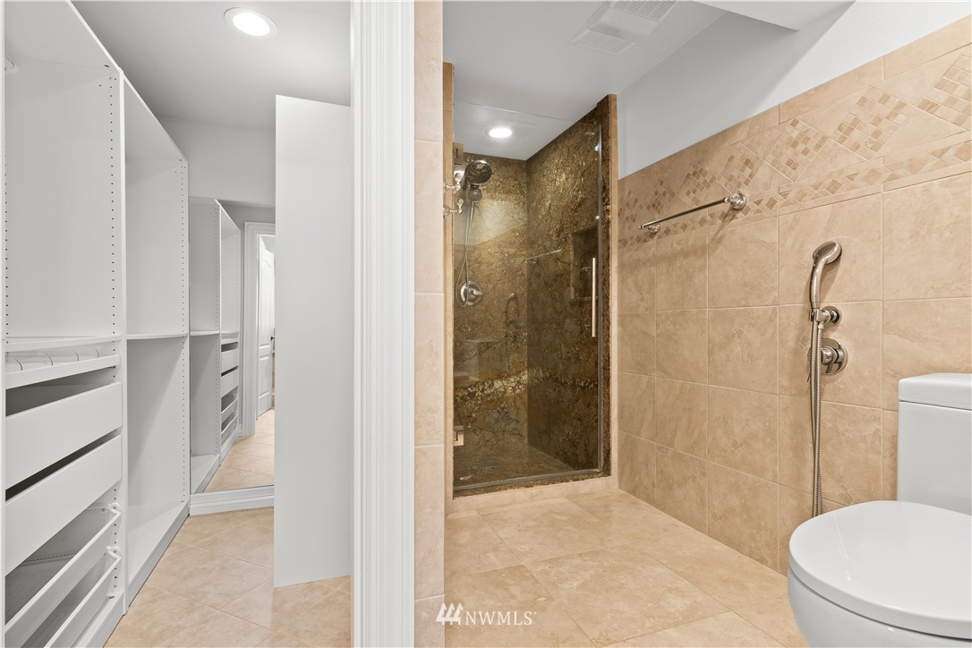 12244 155th Avenue Southeast Renton, WA 98059 - Photo 14 of 40 Gallery Image 14