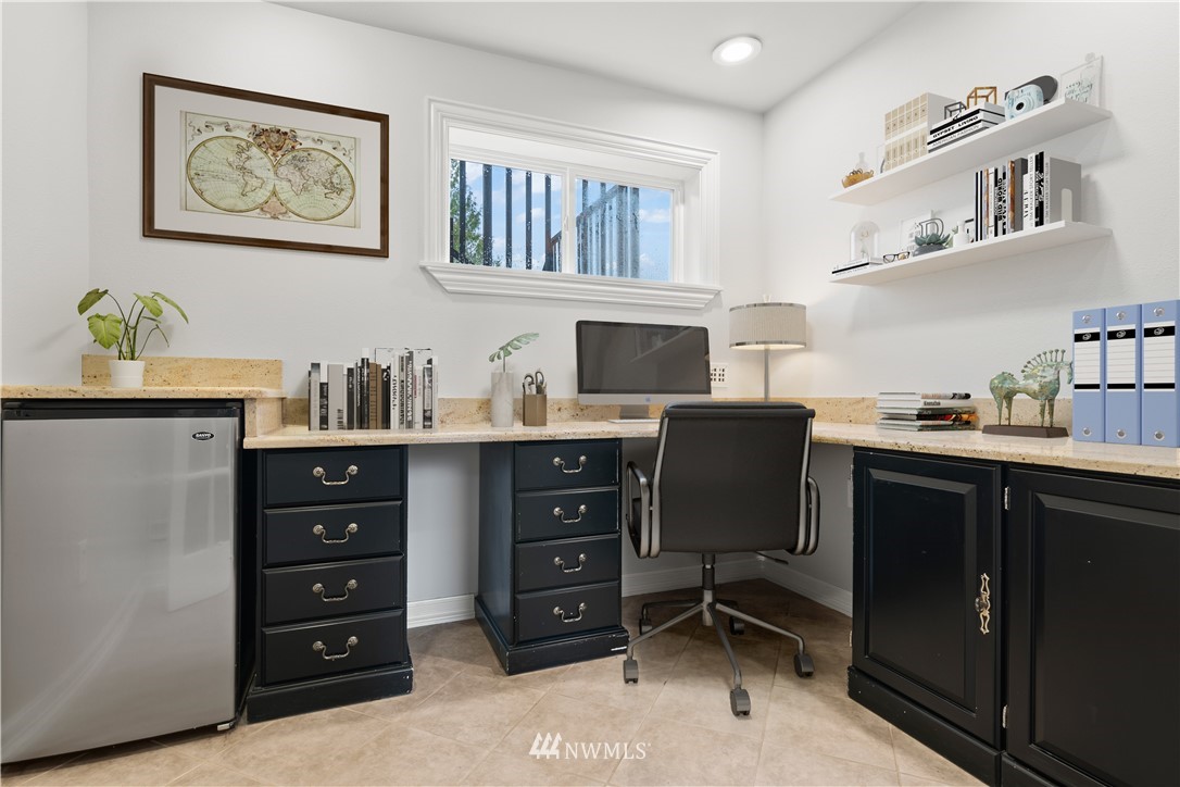 12244 155th Avenue Southeast Renton, WA 98059 - Photo 17 of 40 Gallery Image 17
