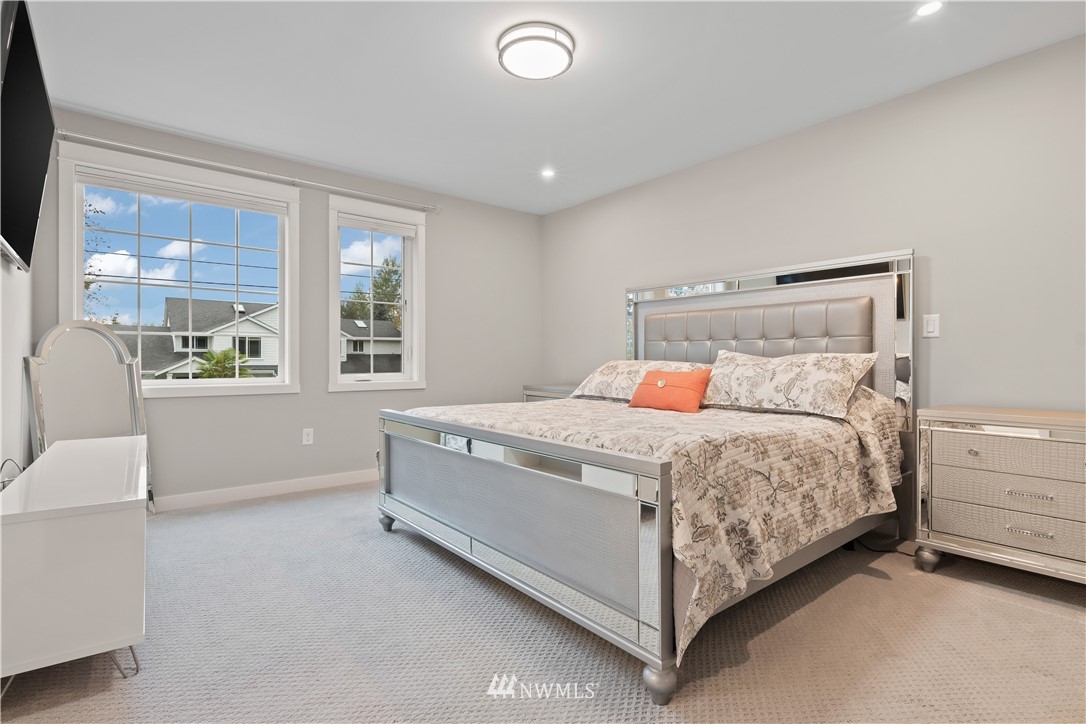 12244 155th Avenue Southeast Renton, WA 98059 - Photo 24 of 40 Gallery Image 24
