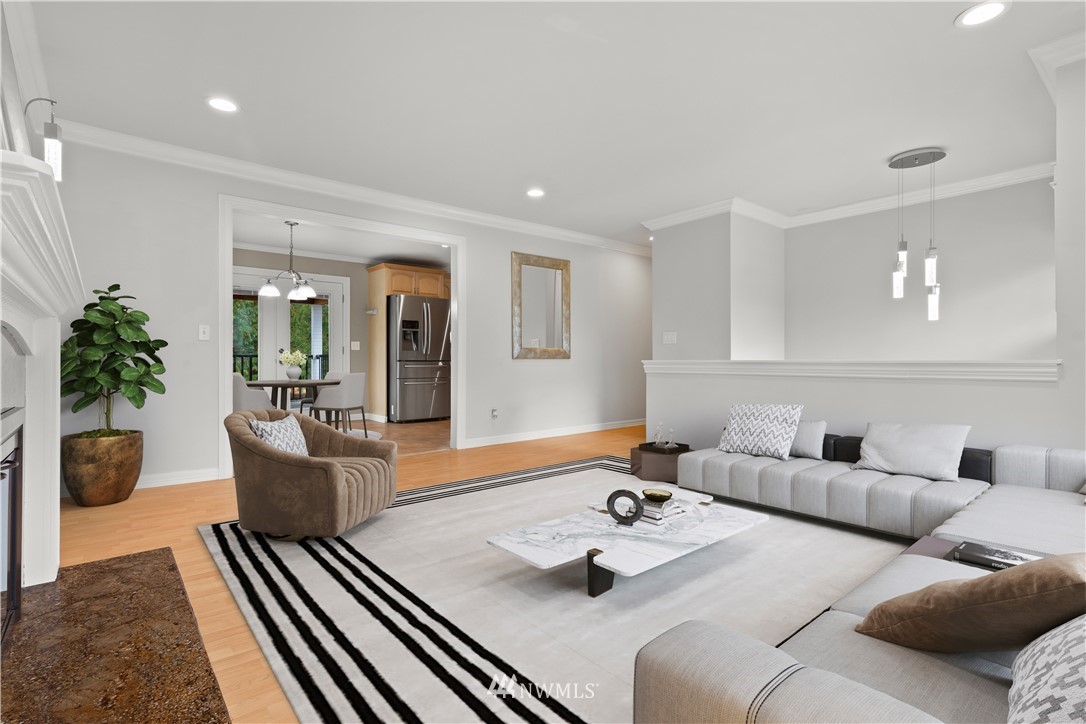 12244 155th Avenue Southeast Renton, WA 98059 - Photo 4 of 40 Gallery Image 4