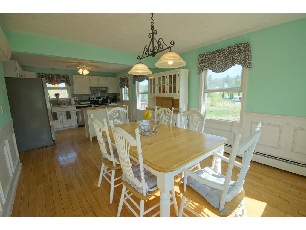 486 Mammoth Road Pelham, NH 03076 - Photo 12 of 27