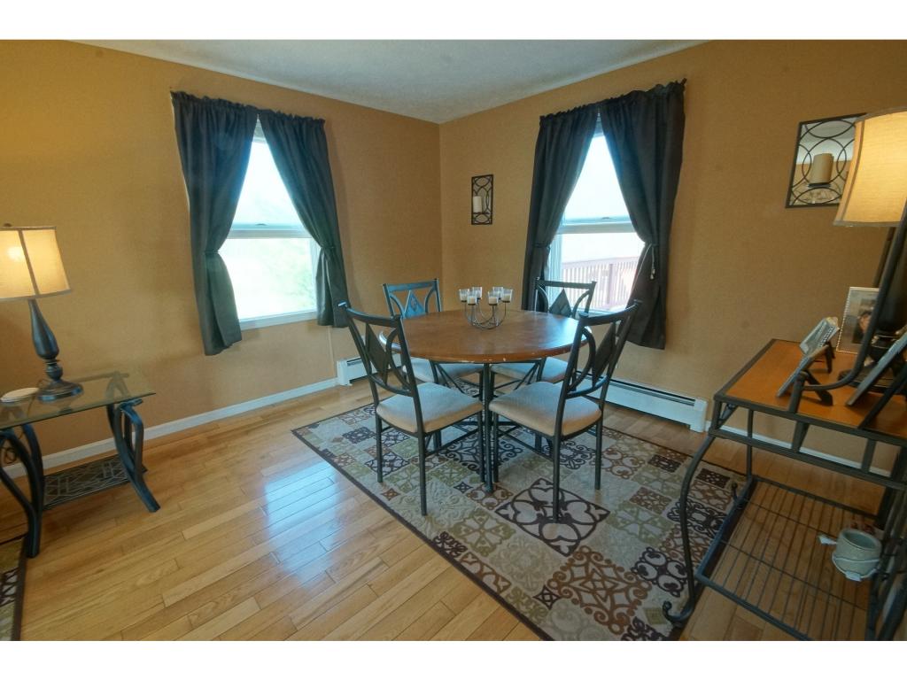 486 Mammoth Road Pelham, NH 03076 - Photo 16 of 27