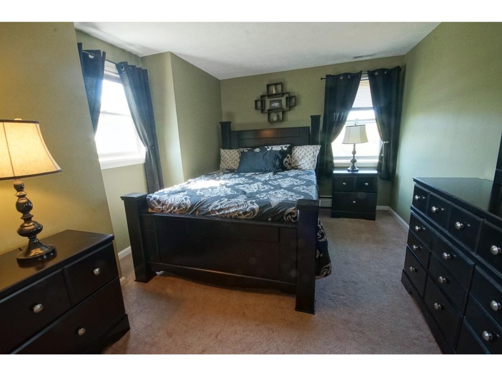 486 Mammoth Road Pelham, NH 03076 - Photo 21 of 27