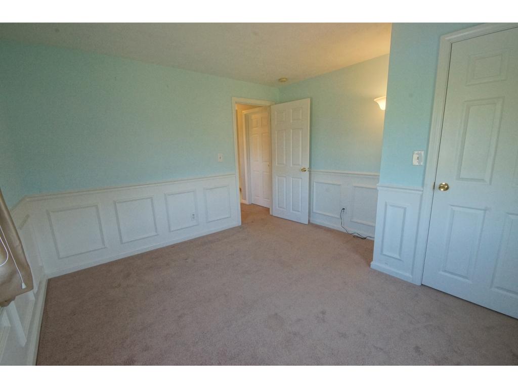 486 Mammoth Road Pelham, NH 03076 - Photo 22 of 27