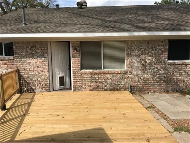 a view of an outdoor space