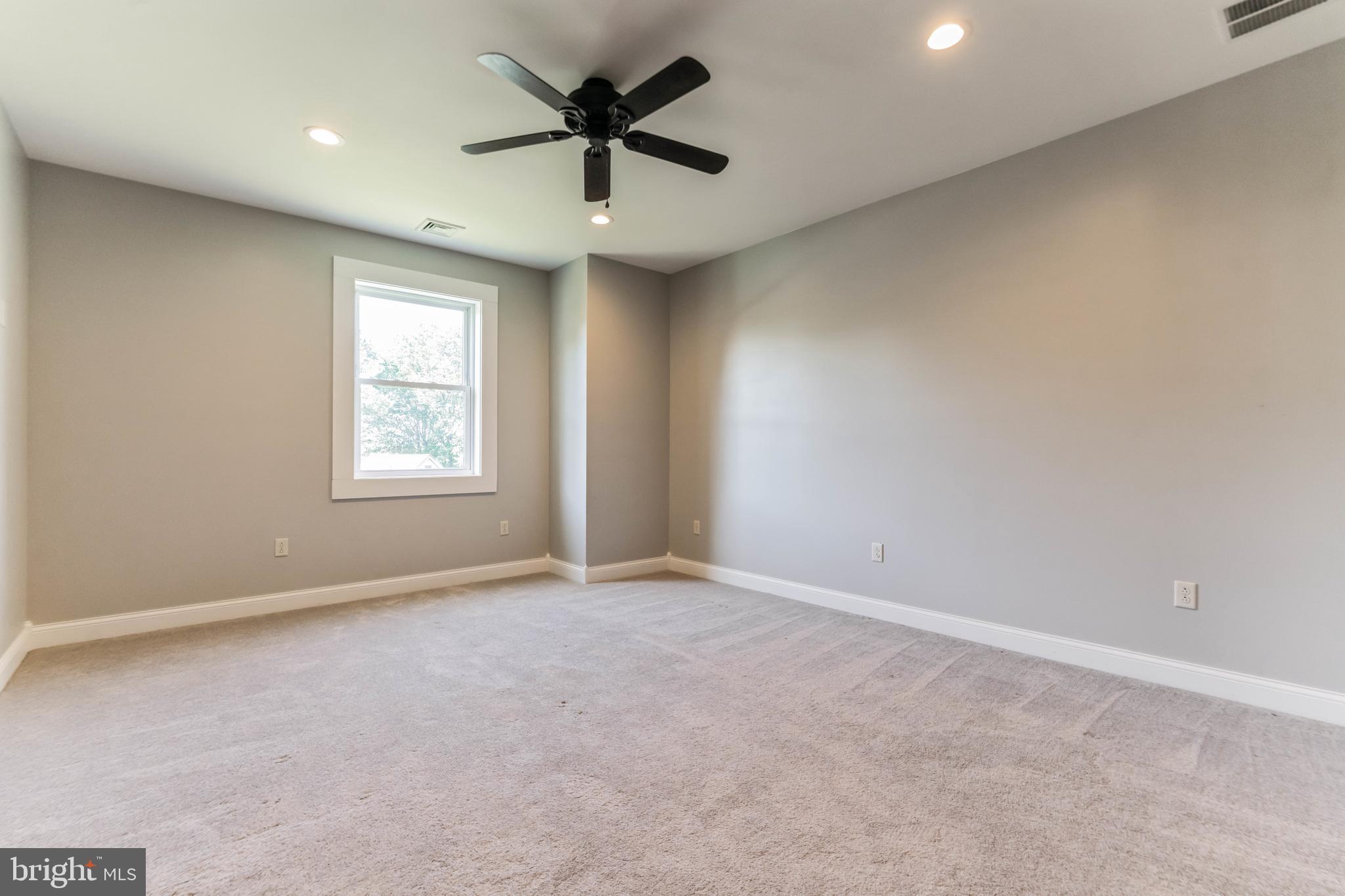 2418 Gramm Road Pennsburg, PA 18073 - Photo 27 of 40 Gallery Image 27